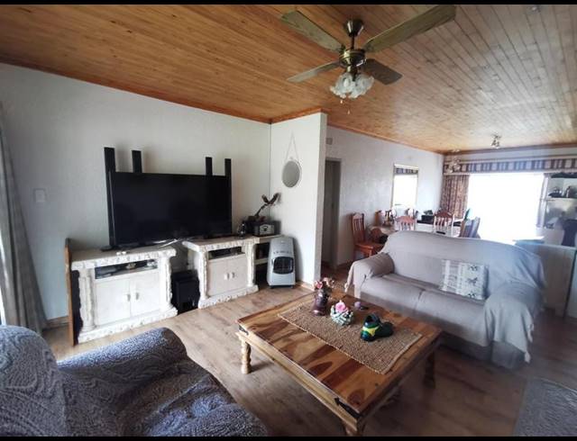 3 BEDROOM HOUSE FOR SALE IN ARCON PARK